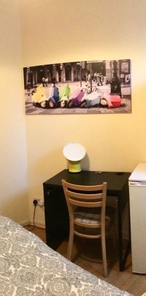 Room in a Shared House, Willesden Green, NW2 - Photo 2