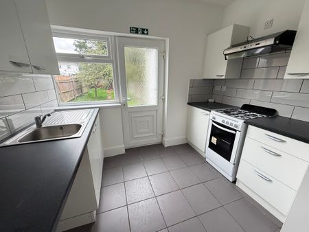 Park Street South, Blakenhall, Wolverhampton - Photo 2