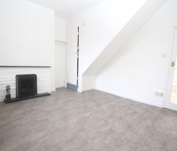 2 bedroom cottage to rent - Photo 1