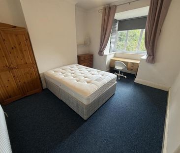 4 bedroom terraced house to rent - Photo 6