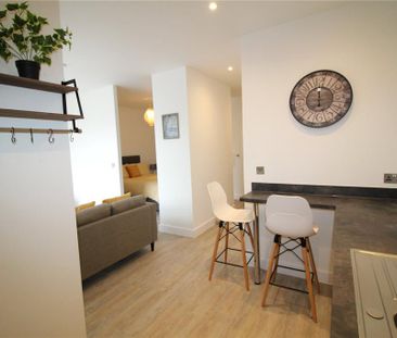 1 bedroom flat to rent - Photo 6