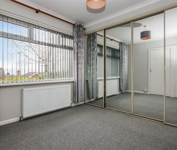 12 Beechill Park East, Saintfield Road, - Photo 4