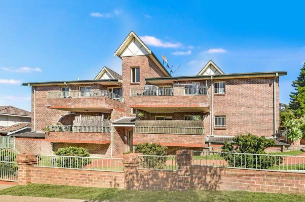 4/16-18 Reynolds Avenue, Bankstown NSW 2200 - Photo 1