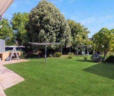 Beautifully restored 1950s home on large block with big sheds. - Photo 5