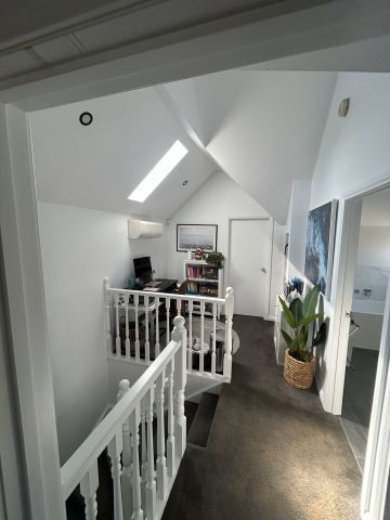 Beautifully renovated townhouse in Nunawading’s most sought-after pockets - Photo 2