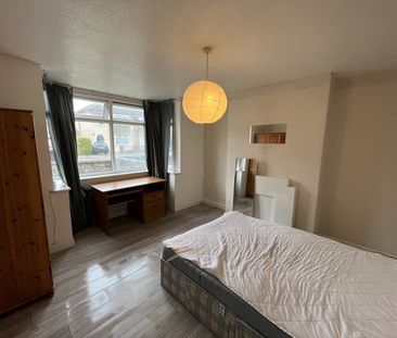 4 Bed Terraced House, Mortimer Road, BS34 - Photo 6