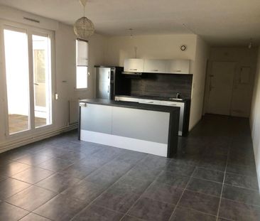 Location Appartement 3 pièces 66m² ST ETIENNE 42100 - Photo 5