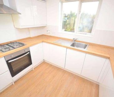 St. Marys Lane, Upminster, Essex, RM14 - Photo 4