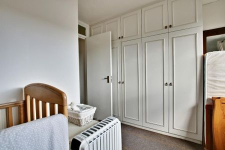 3 bedroom townhouse to rent - Photo 3