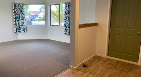 Family Home Papamoa - Photo 2