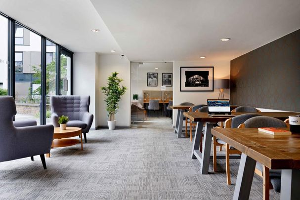 1 bedroom private hall to rent - Photo 1