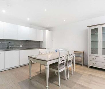 Gatsby Apartments, Gunthorpe Street, London, E1 - Photo 3