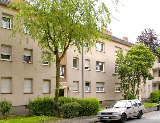 Demnächst frei! 2-Zimmer-Wohnung in Duisburg Huckingen - Foto 1