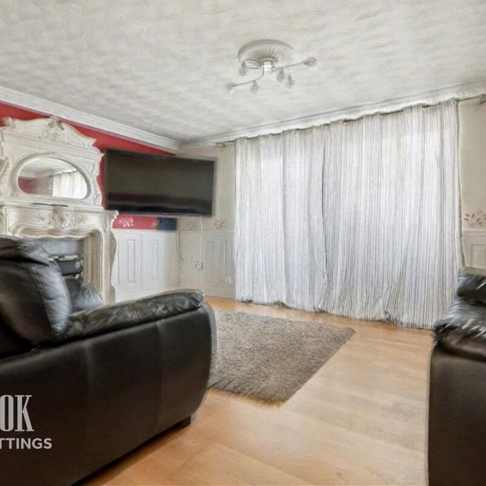 3 bedroom semi-detached house to rent - Photo 1