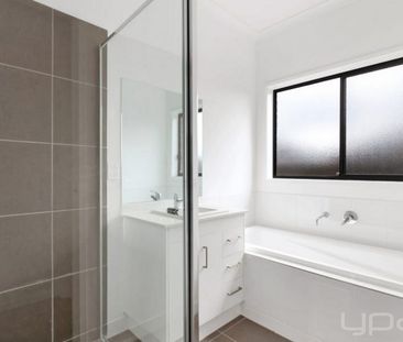 LOCATION LOCATION LOCATION - Photo 4