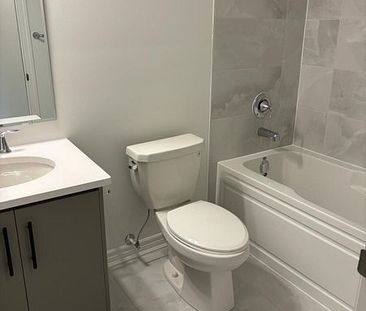 For Lease - 128 Marigold Gardens, Oakville, Ontario - Photo 4