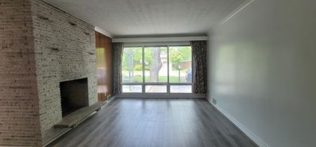 For Lease - 50 Larkfield Drive, Toronto, Ontario - Photo 3