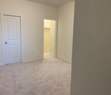 For Lease - 60 Donald Ficht Crescent, Brampton, Ontario - Photo 4