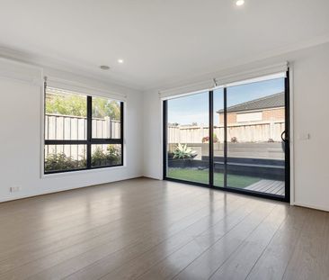 3 bedroom, Low Maintenance Family Home! - Photo 4