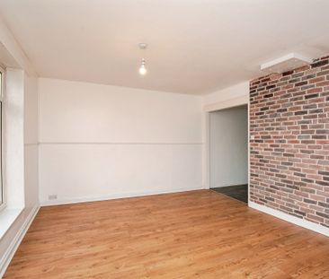 West Pinfold, Barnsley, Royston - Photo 1