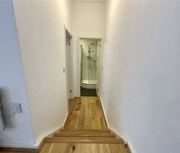 Albert House, 1 Adelaide Lane, Bournemouth, Dorset, BH1 - Photo 6