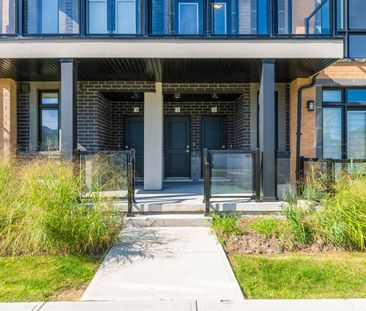 For Lease - 12860 Yonge Street Unit# 9, Richmond Hill, Ontario - Photo 3