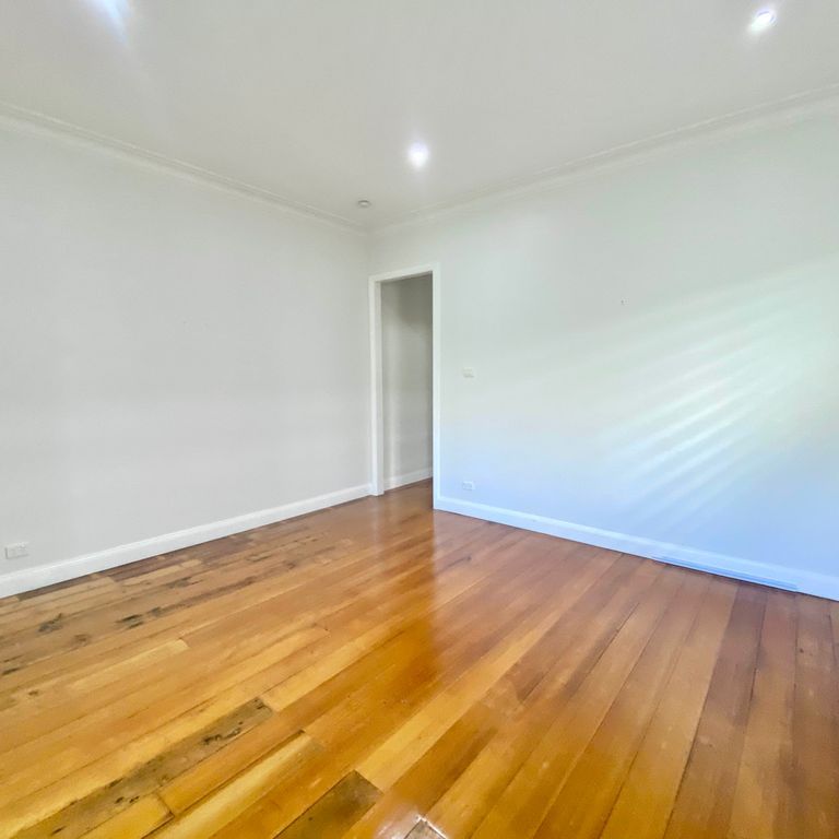 37 Laman Street, Cooks Hill - Photo 1