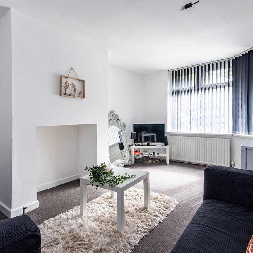 3 Bed Semi-Detached House, Beeston Road, NG7 - Photo 1