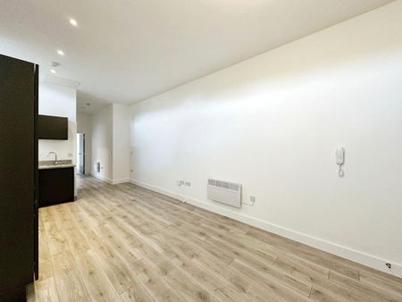 2 bedroom apartment to rent - Photo 3