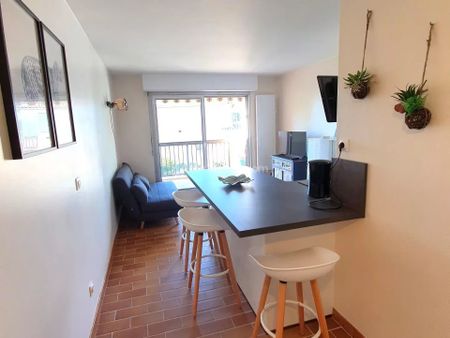 Location Appartement 1 pièces 25 m2 à Roquebrune-sur-Argens - Photo 5