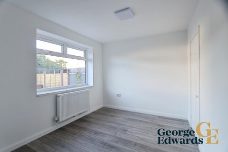 2 bedroom terraced house to rent - Photo 2