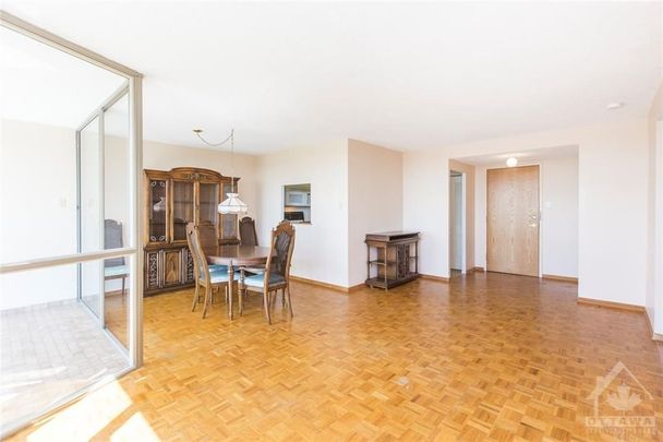 For Lease - 2760 Carousel Crescent Unit# 807, Blossom Park - Airport and Area, Ontario - Photo 1