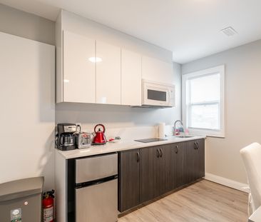 For Lease - 5757 Stanley Avenue Unit# Unit B, Niagara Falls, Ontario - Photo 1