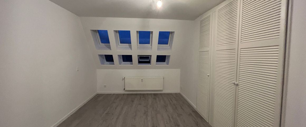 Saniert – Traumhafte Dachgeschosswohnung! - Photo 1