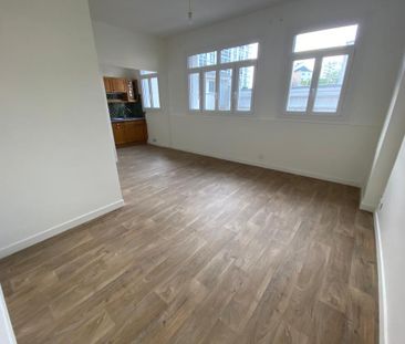 Location Appartement 1 pièce 27m² TOURS 37000 - Photo 2