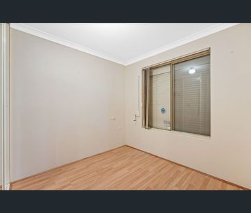 18 Labyrinth Way, South Lake, WA 6164 - Photo 4