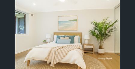 Light-filled top floor apartment in a lifestyle location - Photo 4