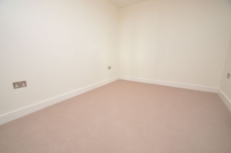 2 bedroom flat to rent, - Photo 4