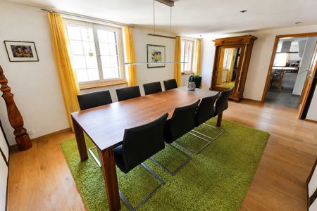 Charmantes 5.5-Zimmer-Einfamilienhaus mit Garten, Teich und idyllischem Sitzplatz - Photo 3