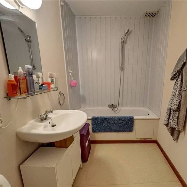 Appartement te huur - Foto 1