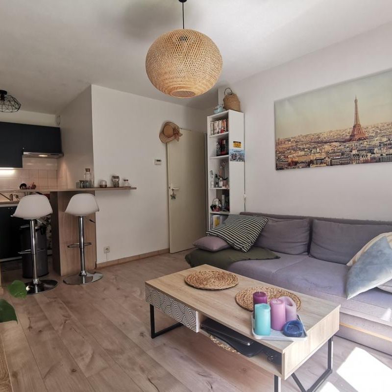 Location Appartement 2 pièces Meublé 31m² CHAMBERY 73000 - Photo 1