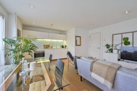 1 bedroom flat to rent - Photo 2