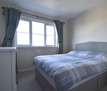 2 bedroom semi-detached house to rent - Photo 3