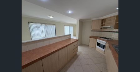 HOME FOR RENT - Photo 3