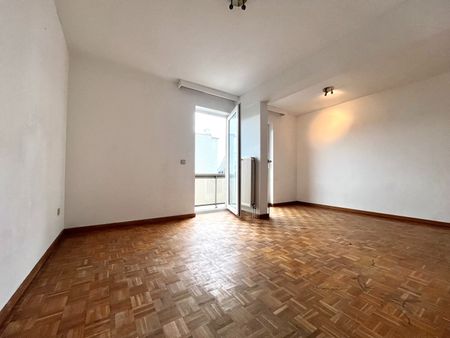 Ruim appartement met 2 slaapkamers in hartje Genk - Foto 3