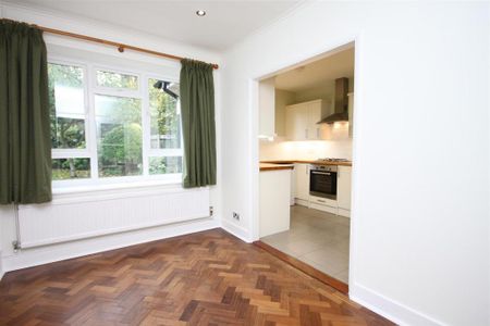 3 bedroom detached bungalow to rent - Photo 4