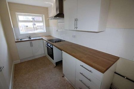 School Street, Willenhall, WV13 - Photo 5