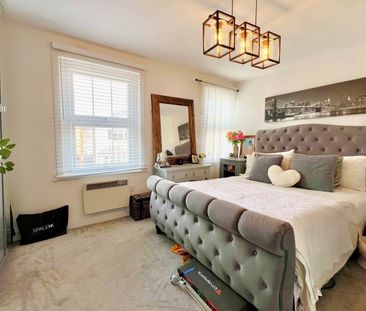 Elmgrove Road, Weybridge, Surrey, KT13 - Photo 3