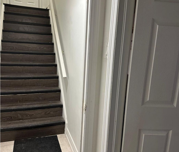 For Lease - 24 Tangleridge Boulevard, Brampton, Ontario - Photo 2