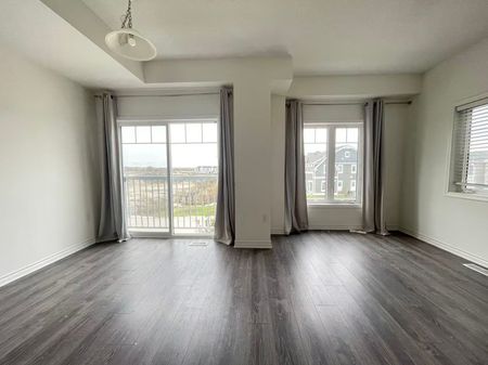 For Lease - 53 Shelburne Avenue, Wasaga Beach, Ontario - Photo 2